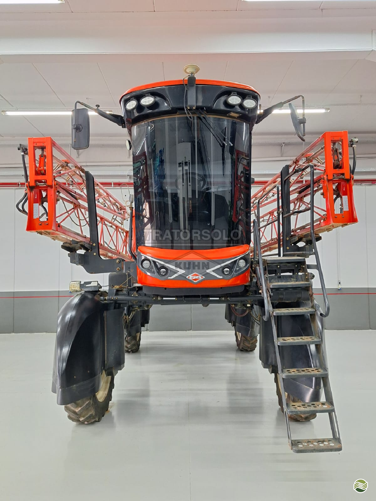 PULVERIZADOR KUHN Boxer 2000 H Tração 4x4 Tratorsolo - Kunh - Landini GUARAPUAVA PARANÁ PR